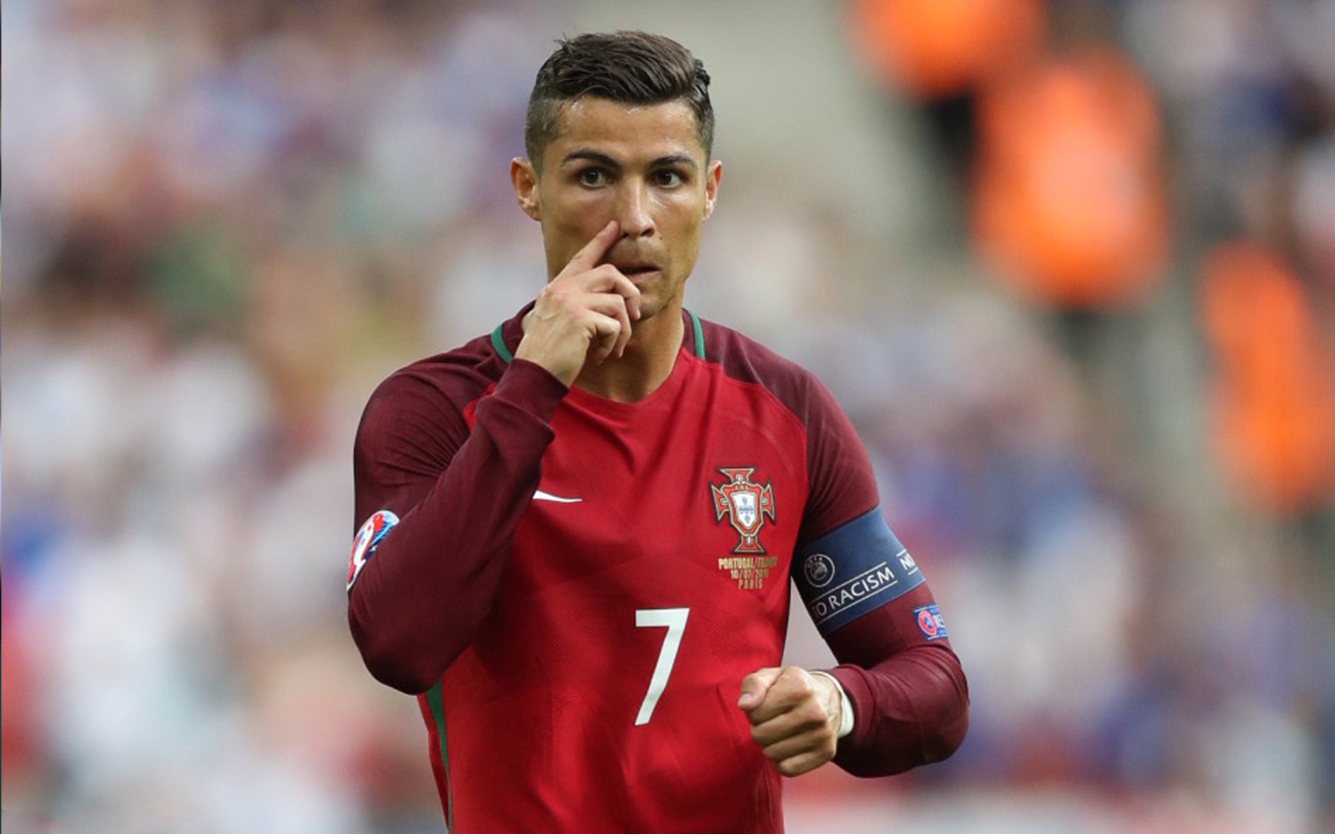 爱游戏在线娱乐官网-未来足球战术大揭秘：科技如何改变比赛？，足球战术发展趋势